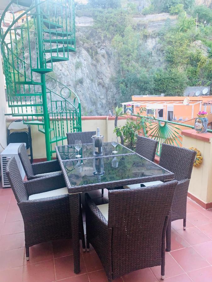 La Fontanella Apartment Taormina Buitenkant foto