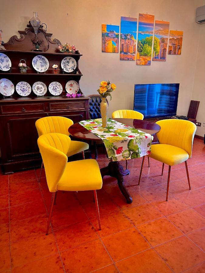 La Fontanella Apartment Taormina Buitenkant foto